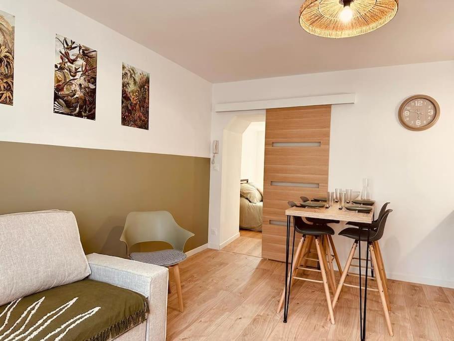 H8-2 Parenthese Du Val Nancon Apartment Fougeres Exterior photo